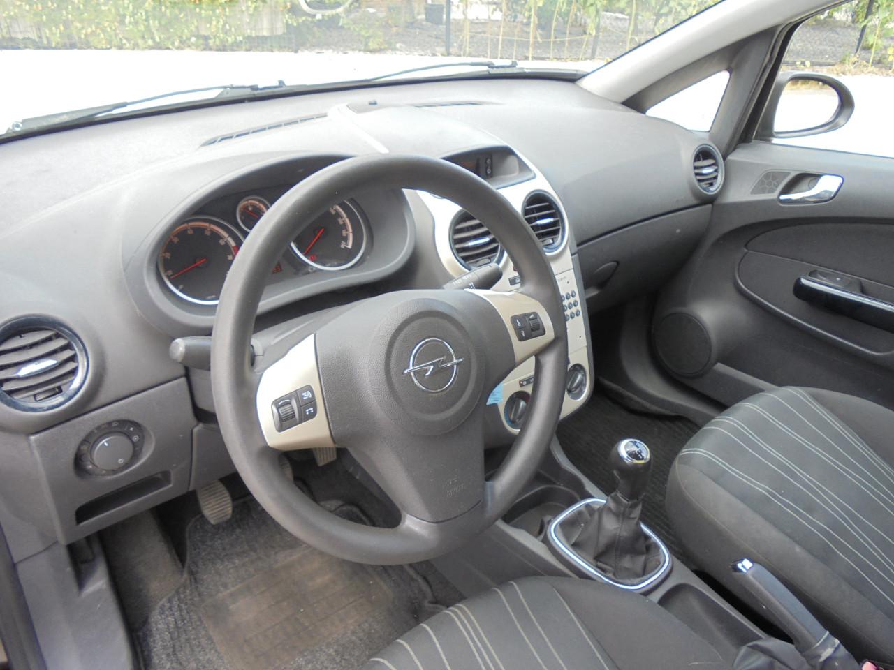 Corsa 1.2-16V in nette conditie,163.793 Km Apk.Juli 2027