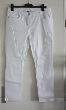 Witte broek maat m