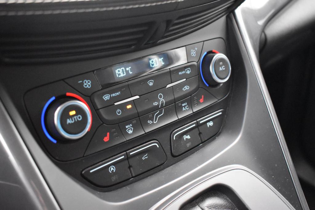 Ford Kuga 1.5 ecoboost vignale | automaat | elektrisch wegklapbare trekhaak