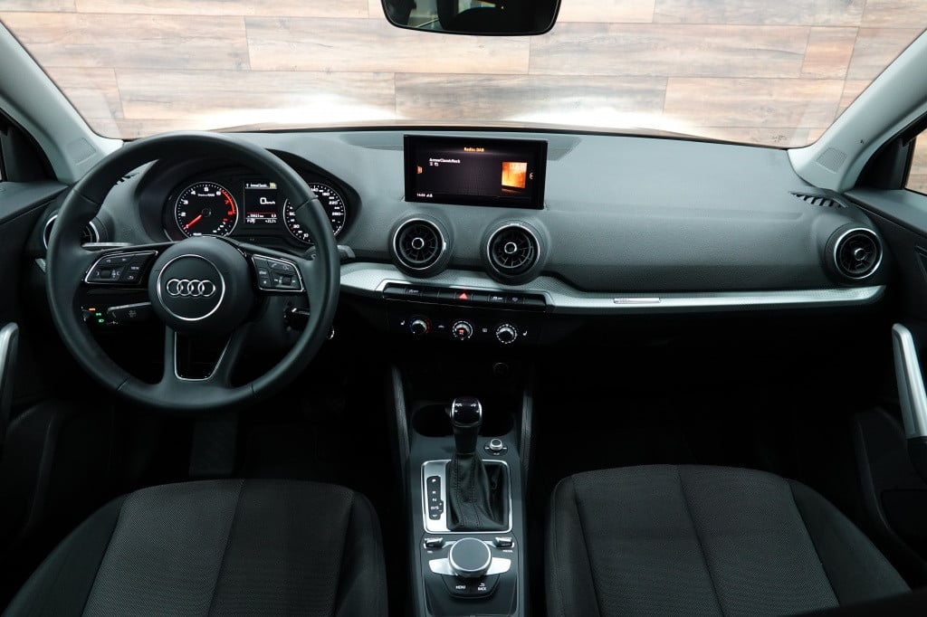 Audi Q2 1.5 tfsi | led | pdc | stoelverw. | airco |