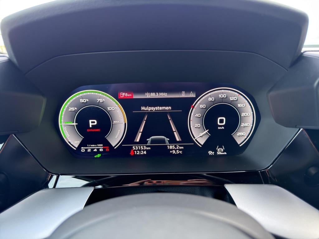 Audi A3 sportback 40 tfsi e s-line pano b&o camera head up