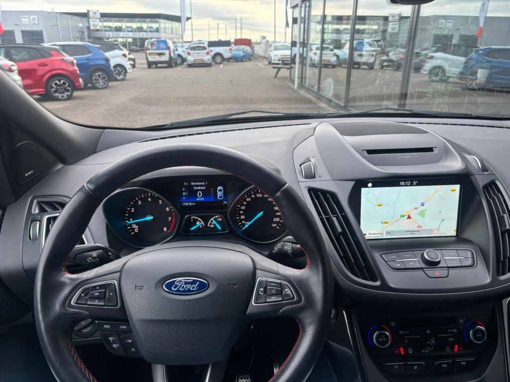 Ford Kuga 1.5 ecoboost 150pk 2wd st line, trekhaak