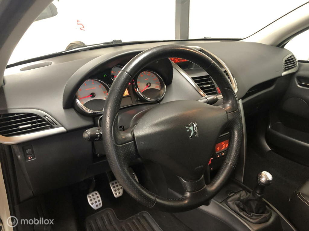 Peugeot 207 cc 1.6 vti griffe