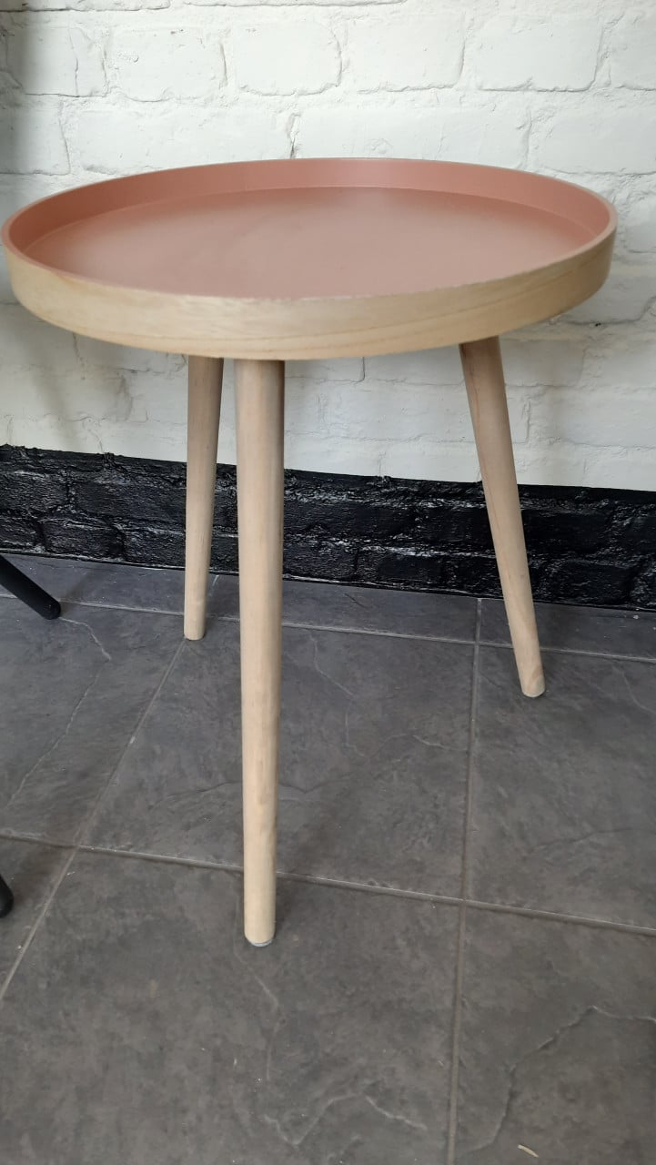 Bijzettafeltje