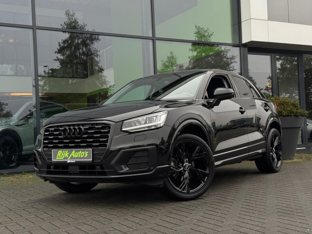 Audi Q2 35 tfsi sport * black pack * keyless * matrix led * stoelverwarming