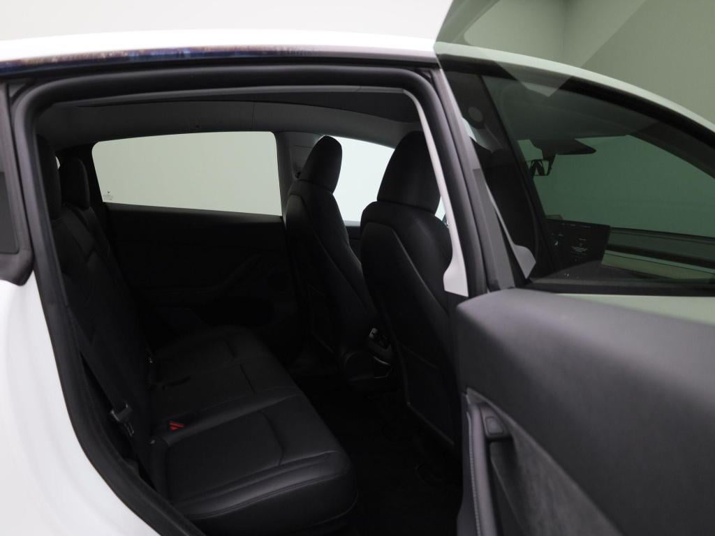 Tesla Model Y long range awd 75 kwh | 96% soh | fsd | btw-auto | lage km st