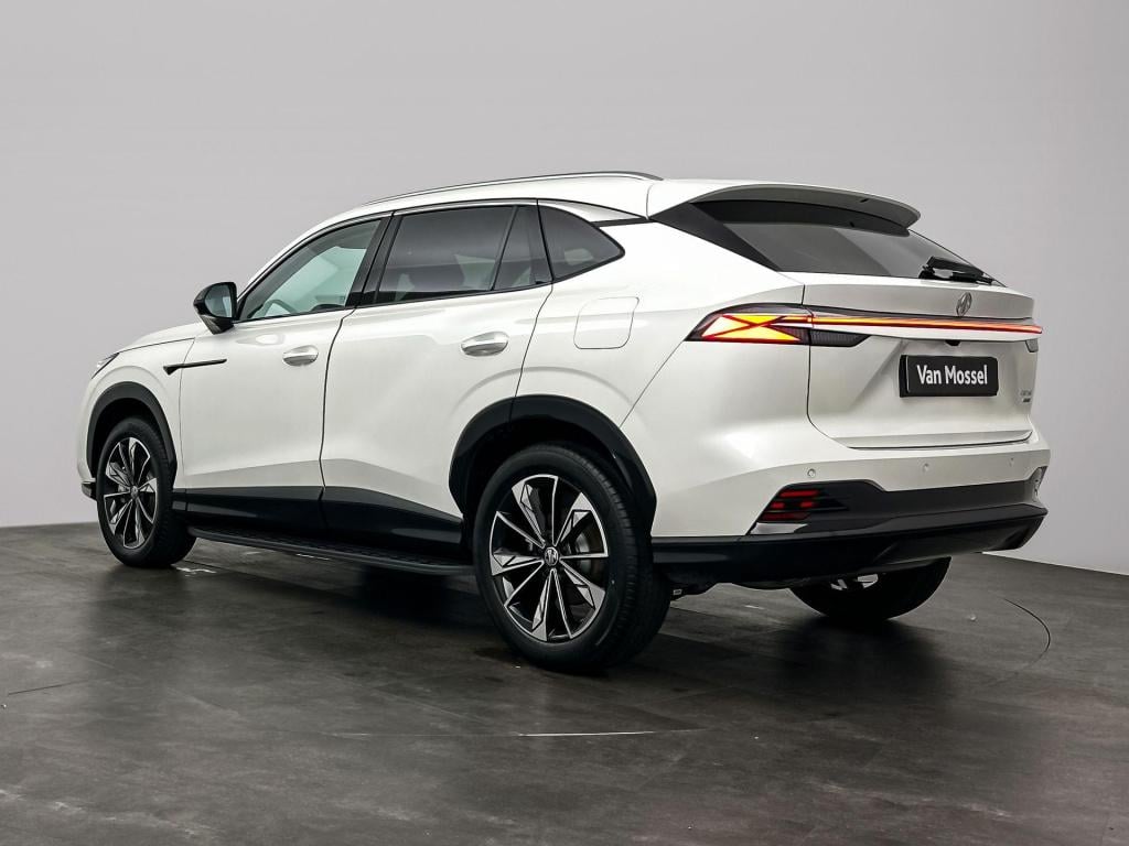MG Hs mg phev 1.5 luxury madness deal edition