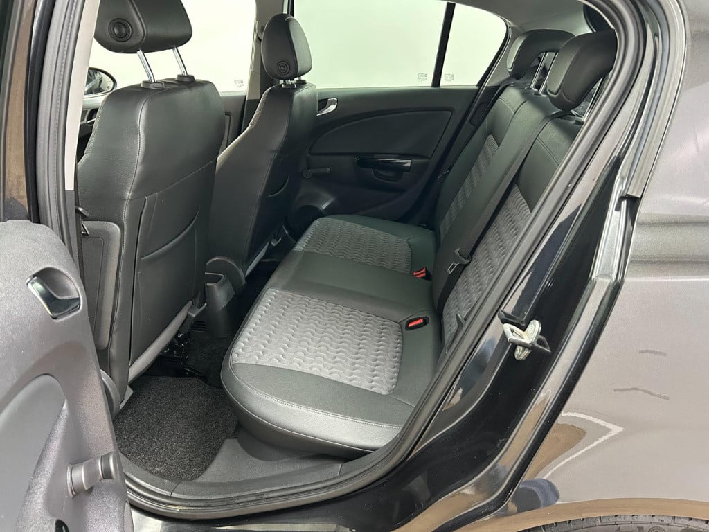 Opel Corsa occasion 1.4-16v cosmo | automaat | tweedehands opel corsa | zwa