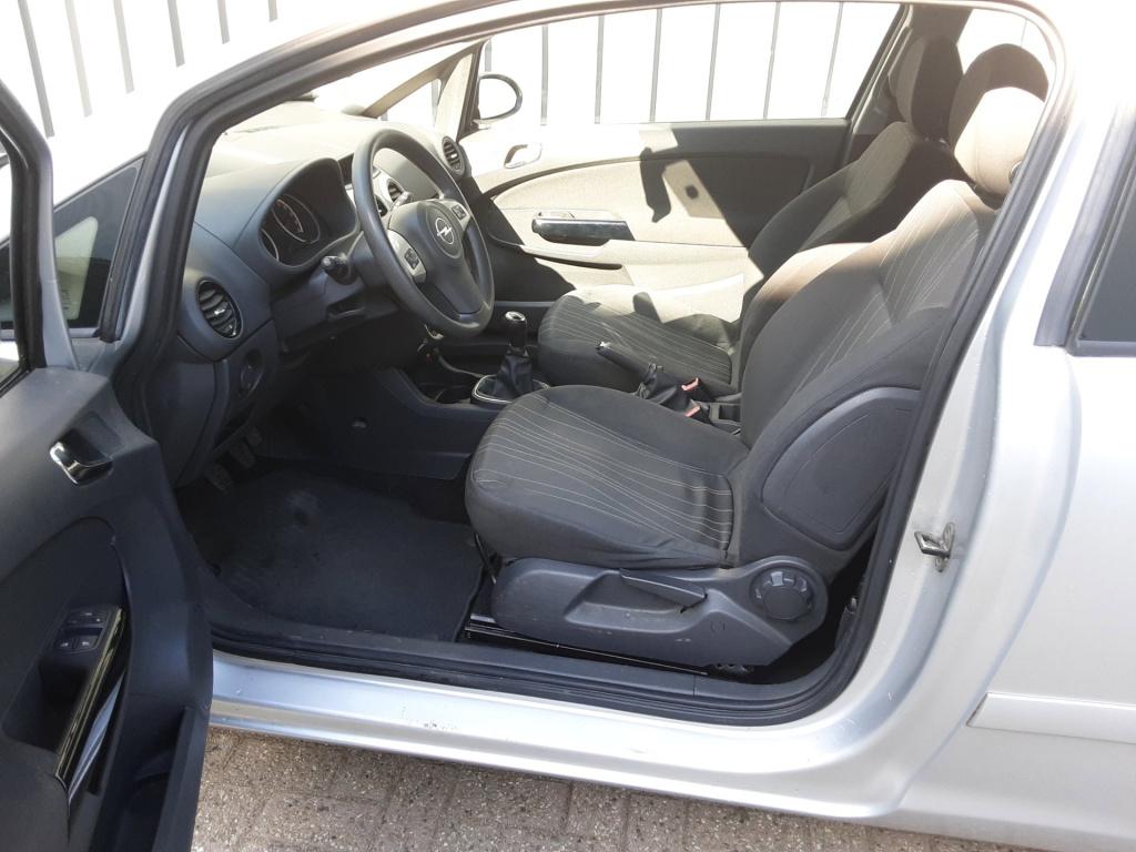 Opel Corsa 1.4-16v enjoy