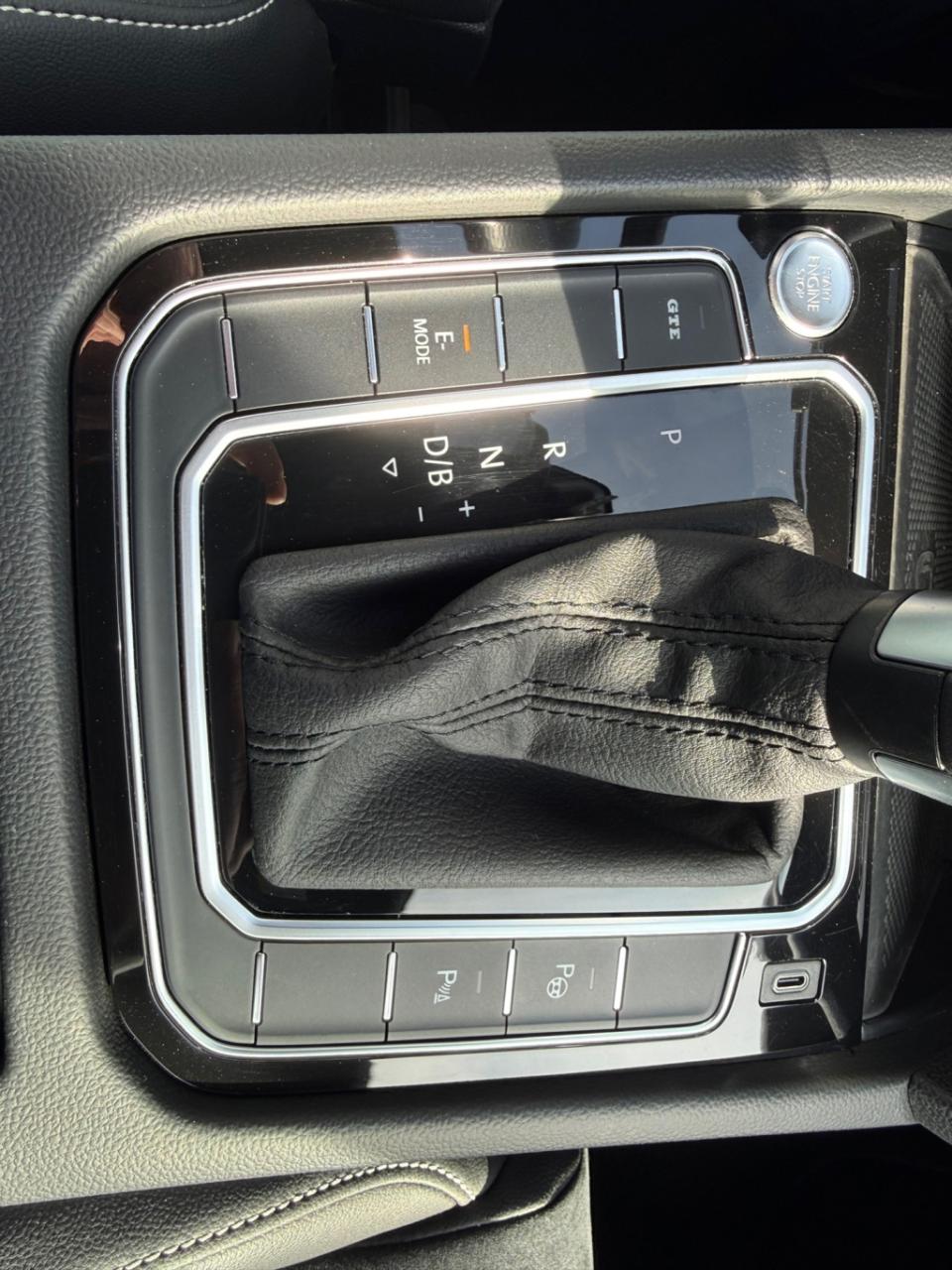 Volkswagen Passat variant 1.4 tsi phev gte business