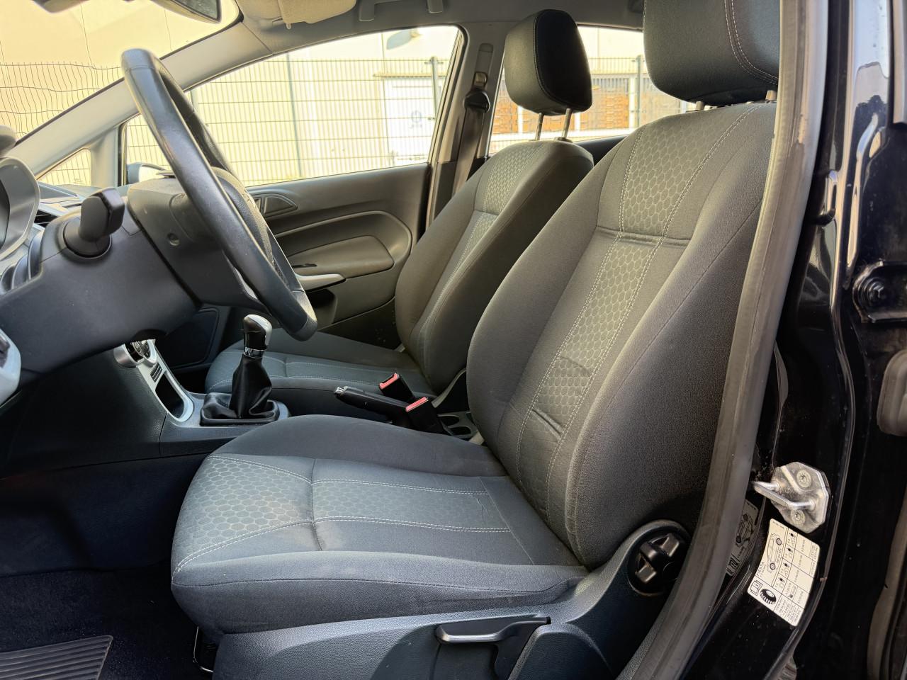 Ford Fiesta 1.25 52KW Titanium 5DRS 2011 Zwart Airco Apk Cruise