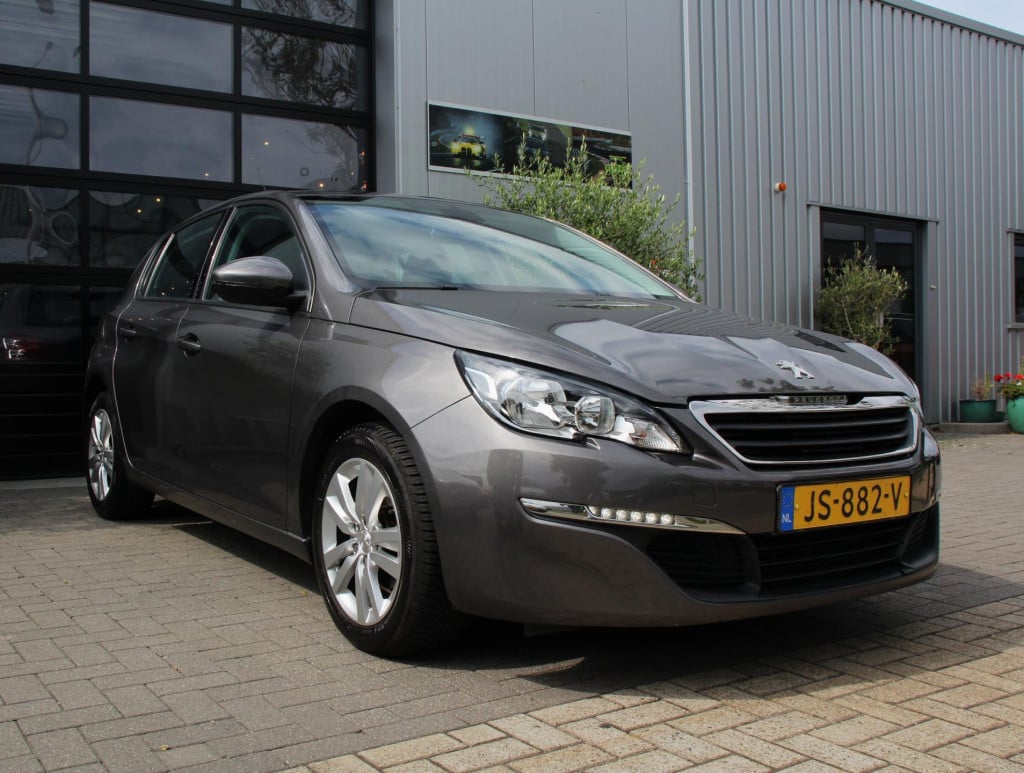 Peugeot 308 1.2 puretech active - cruise - navi - pdc - dis.riem 2024 v.v.!