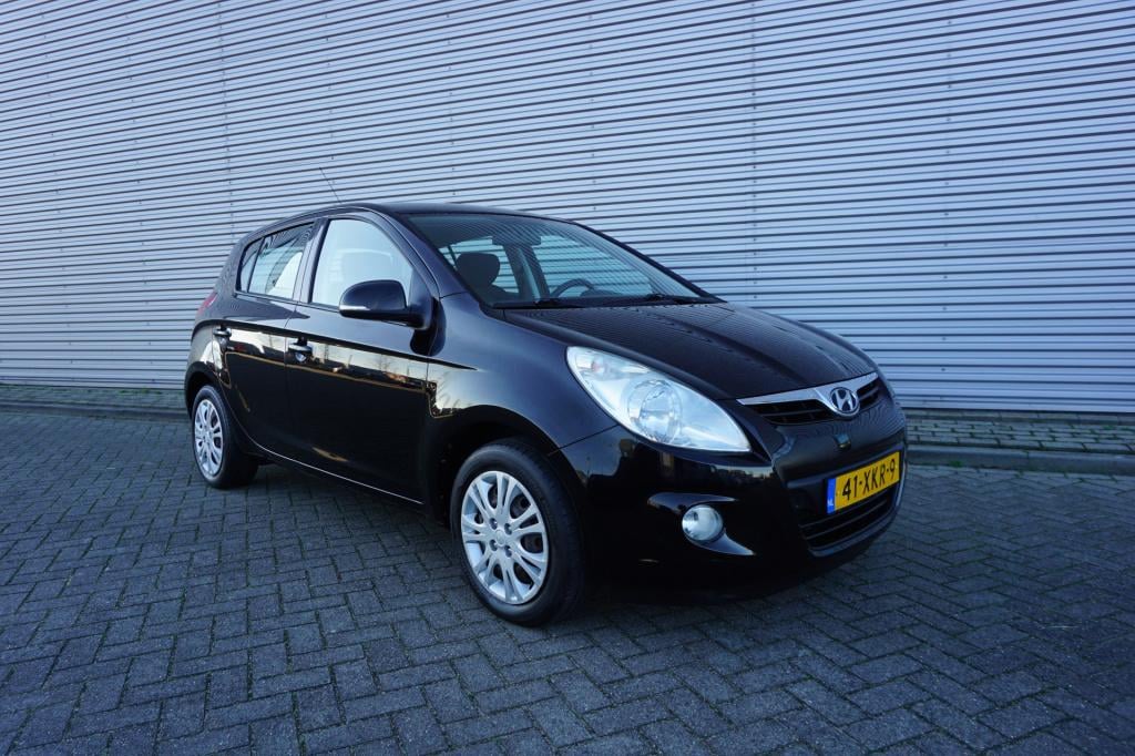 Hyundai I 20 1.2i plus climate / elektr. ramen / nap
