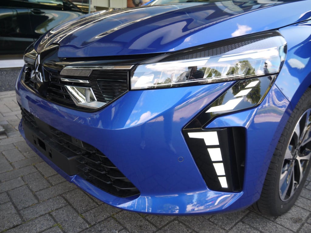 Mitsubishi Colt 1.6 hev intense
