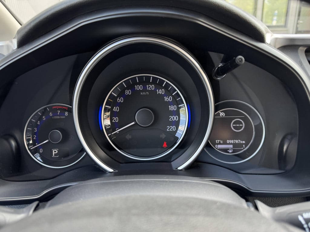Honda Jazz 1.3 i-vtec elegance automaat | navigatie | camera | stoelverwarm