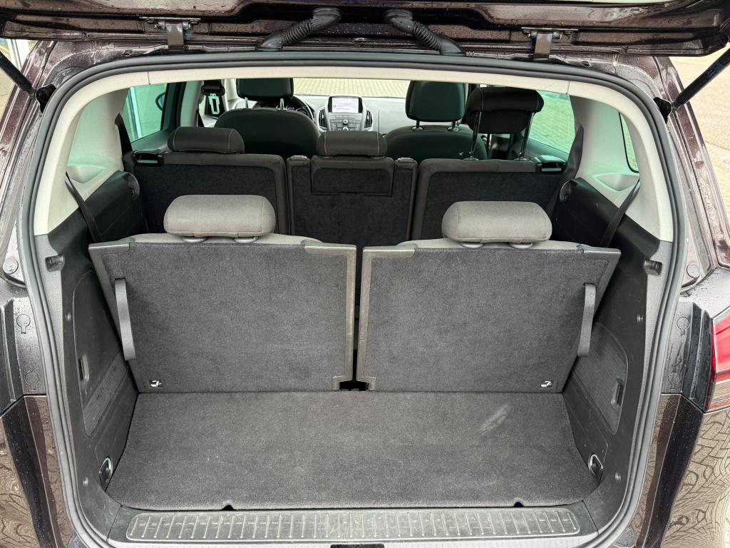 Opel Zafira tourer 1.4 cosmo 7p.