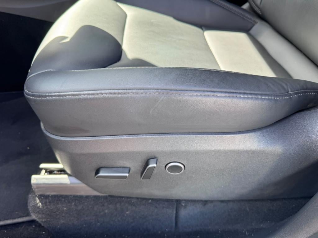 Tesla Model Y long range awd 75 kwh