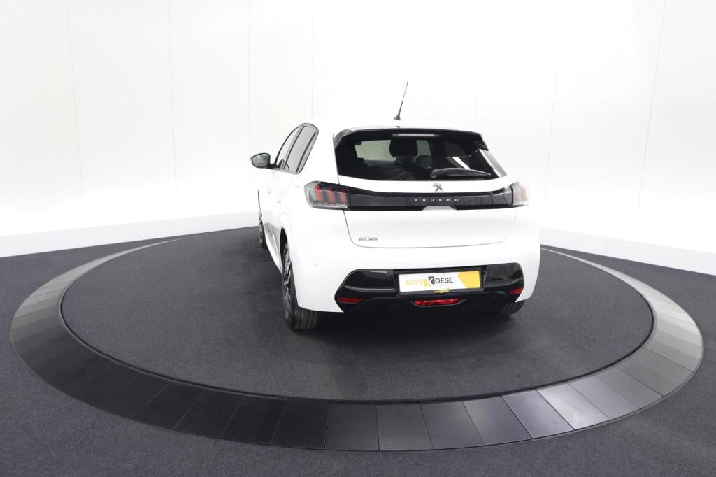 Peugeot 208 puretech 75 allure | camera | apple carplay | parkeersensoren |