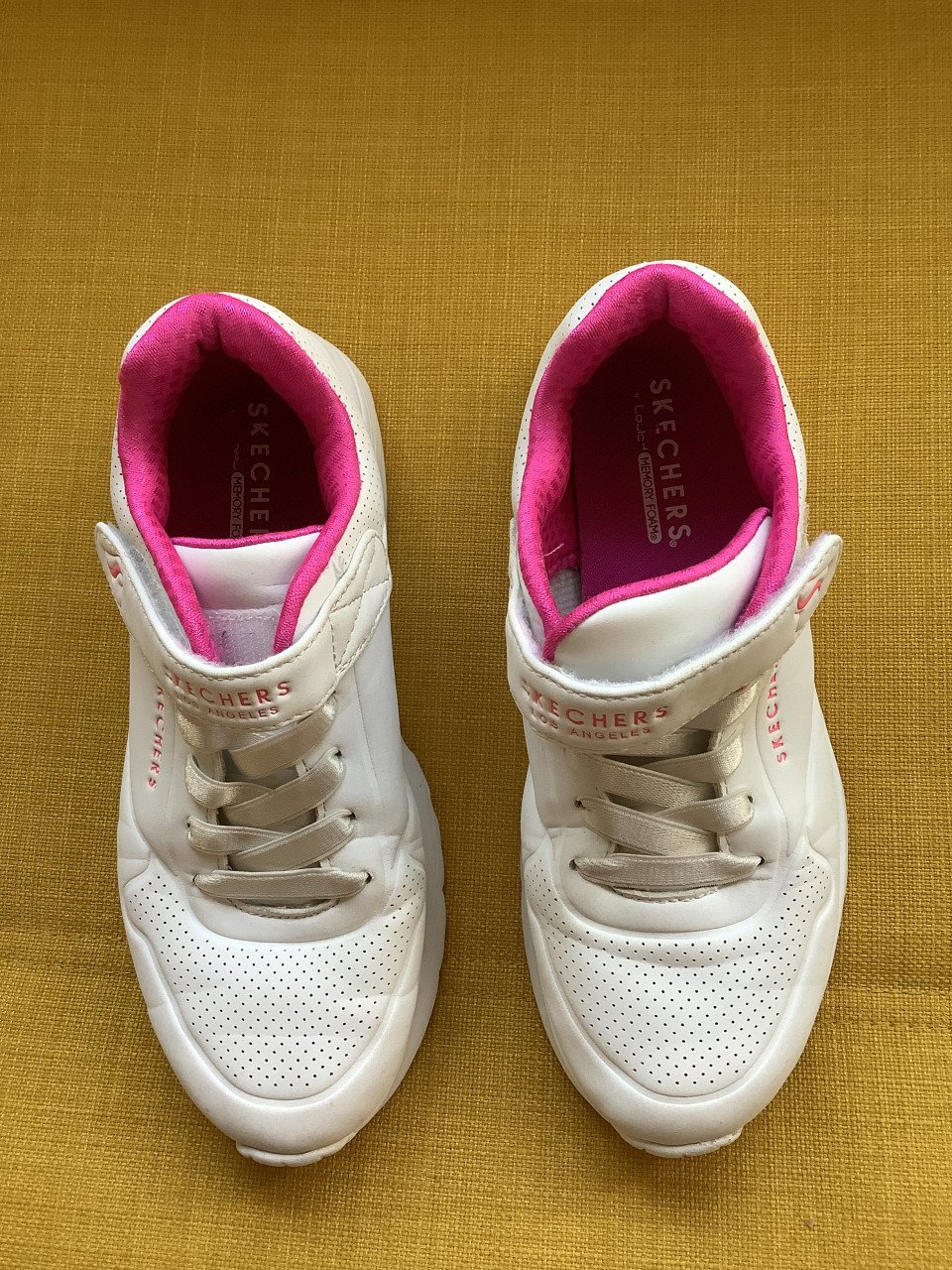 Meisjes Skechers maat 35
