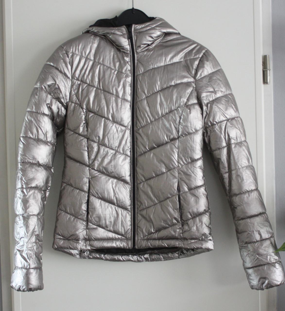 Metallic winterjas maat 34