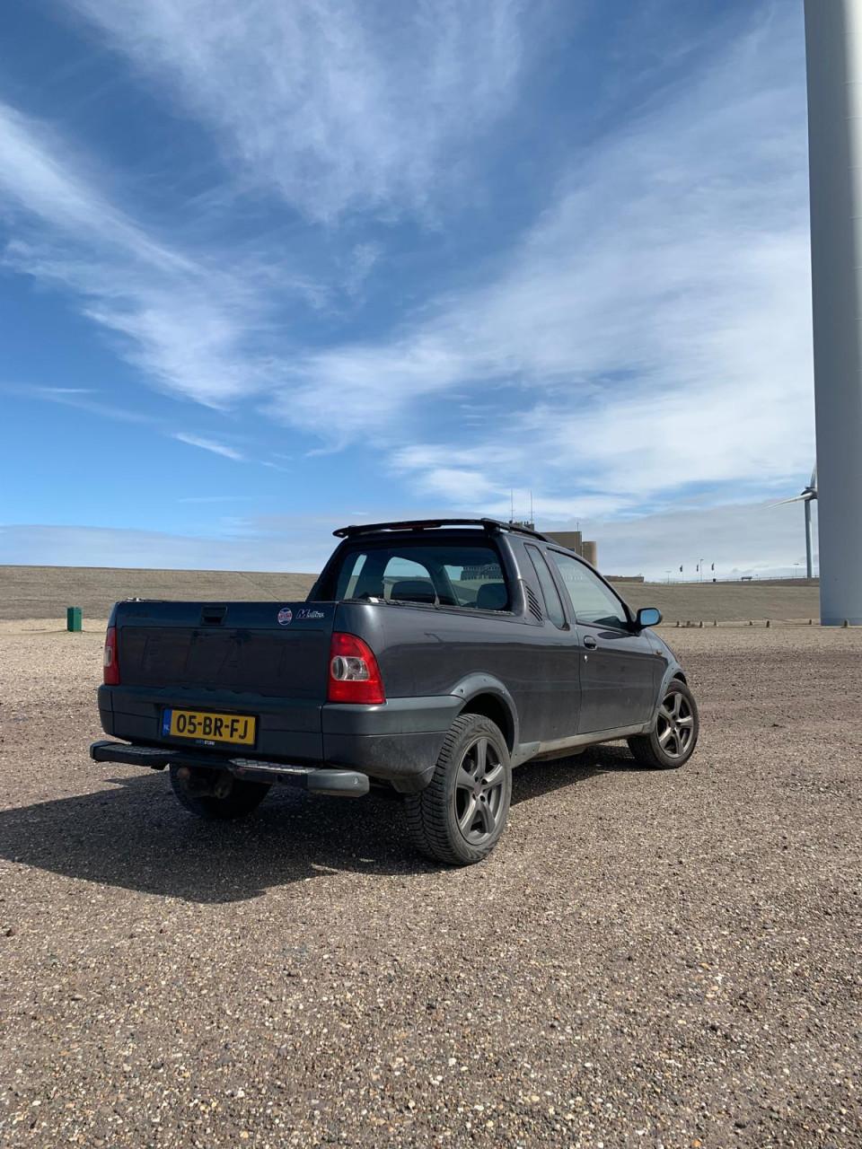 Fiat Strada 1.9 JTD – Marge – Grijs Kenteken