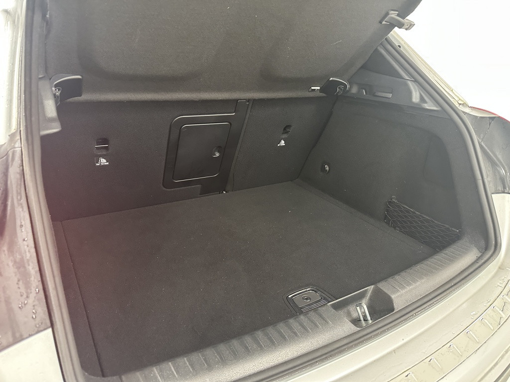 Mercedes-Benz Gla-klasse 180 amg night ed. | panoramadak | keyless-go | 19'