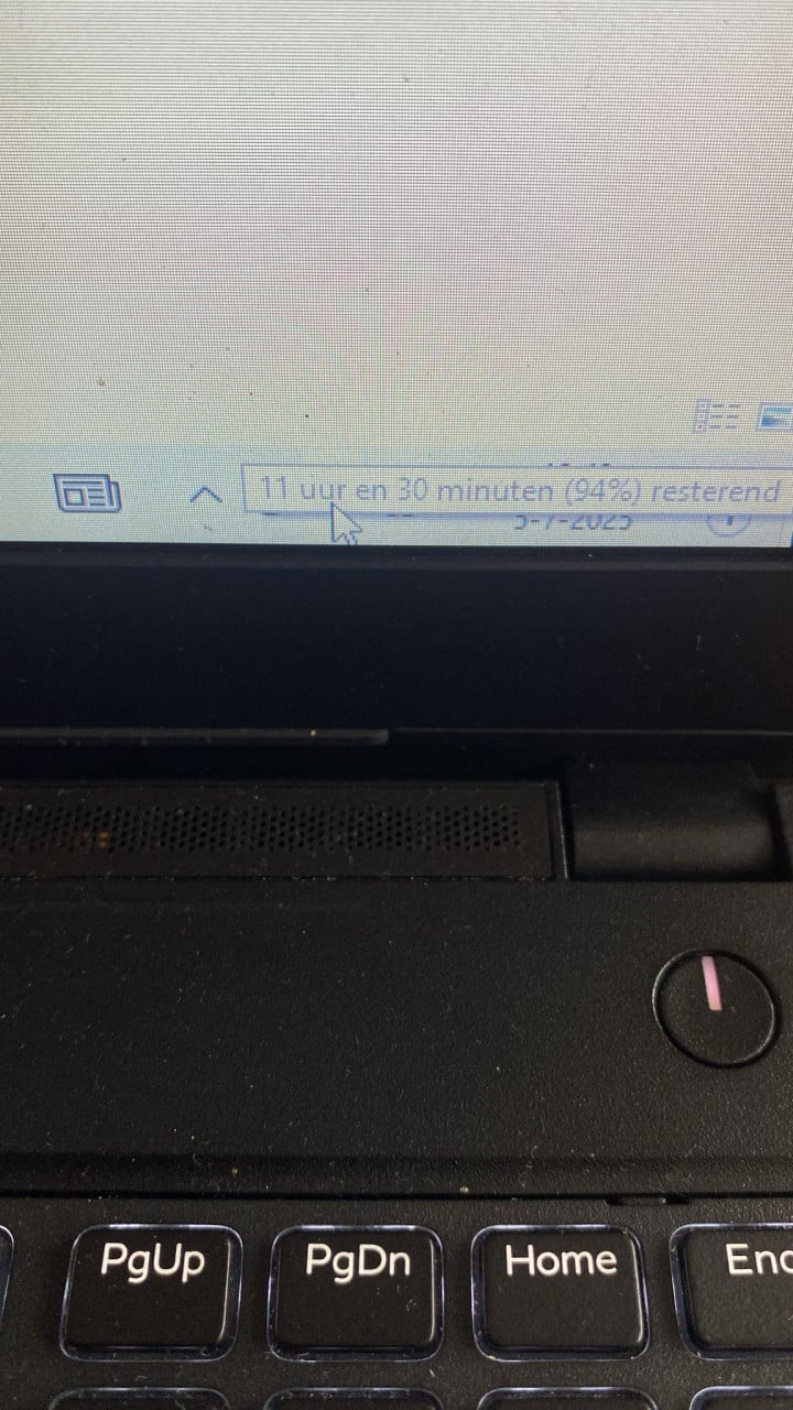 Dell 15 inch Windows 11 SSD 20GB ram Office + super accu