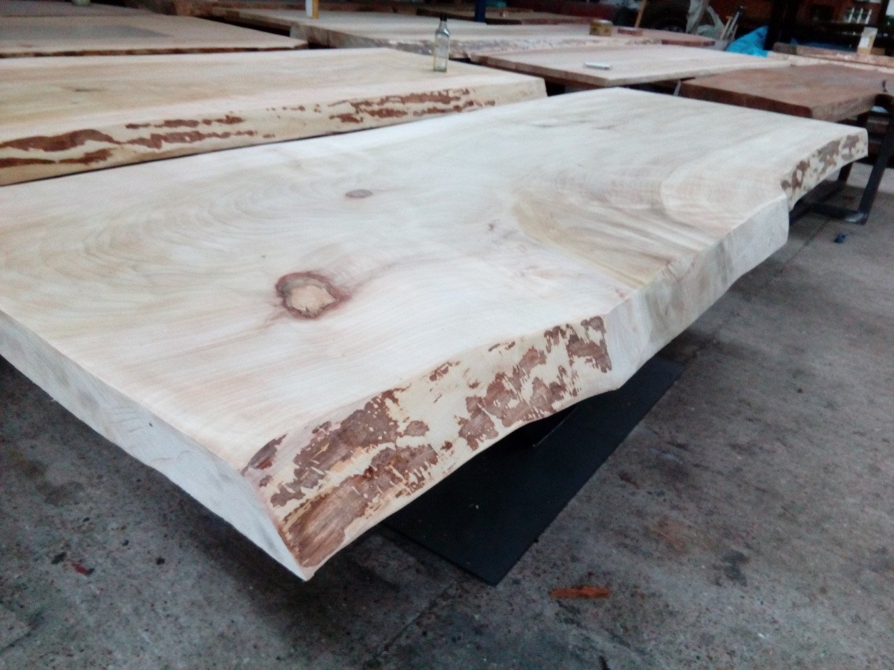 Boomstamtafels Tafelbladen - Planken in boomstamvorm decoratie bar Salon