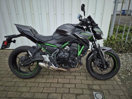 Kawasaki Z650 uit 2023, mooie naked bike