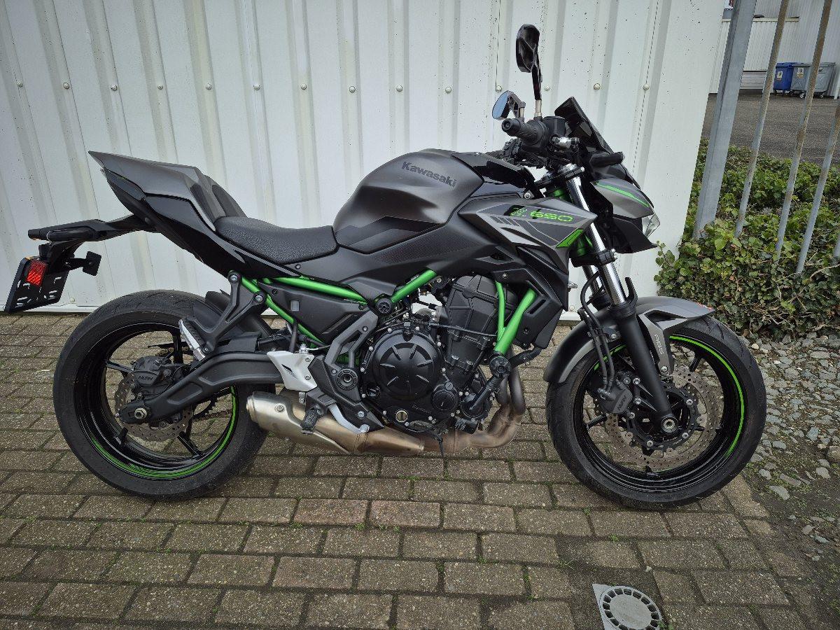 Kawasaki Z650 uit 2023, mooie naked bike