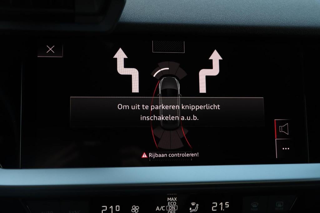 Audi A3 limousine 35 tfsi s edition 150pk s tronic