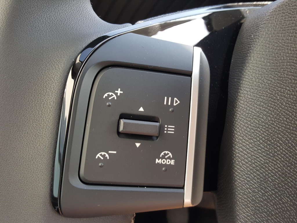 Citroen C3 new 1.2 turbo s&s 100pk max navigatie | cruise & climate control