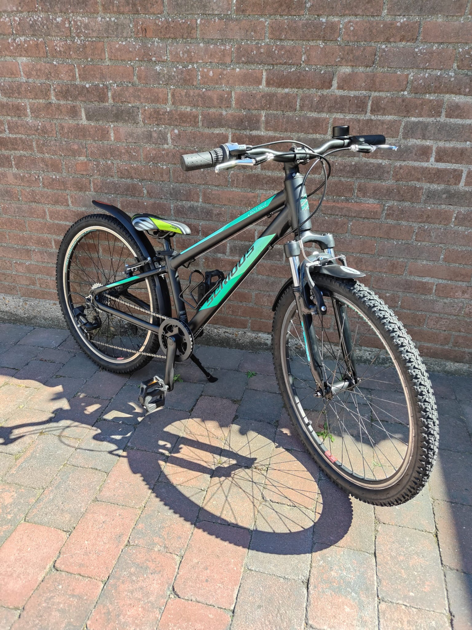 Serious rockville 24 inch mountainbike 7 versnellingen