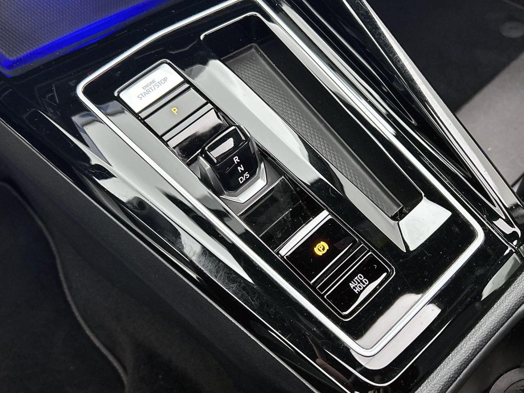 Volkswagen Golf 1.5 etsi r-line business | automaat | panoramadak | navigat