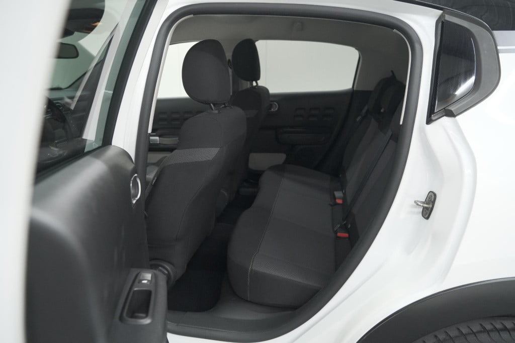 Citroen C3 puretech 110 s&s shine | camera | navigatie | apple carplay | pa