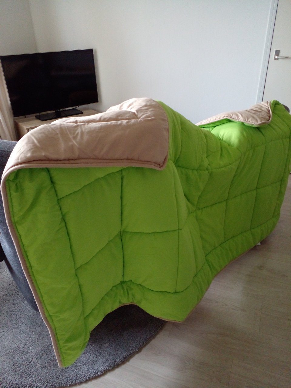 Wasbaar winter dekbed en overtrek ineen. (3 stuks) 140 cm x 200 cm.