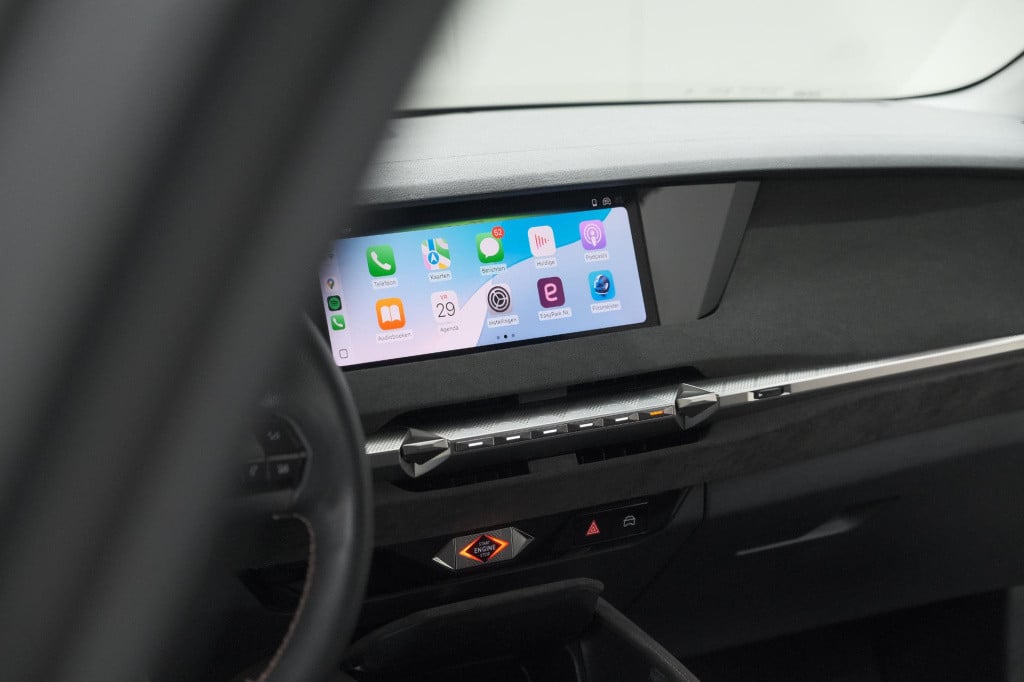 Ds Ds 4 puretech 130 eat8 performance line | camera | apple carplay | alcan