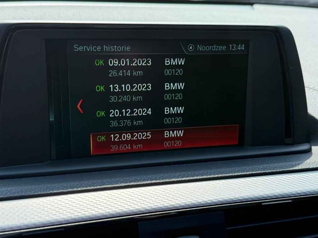 BMW 1 Serie 118i edition m sport shadow high executive