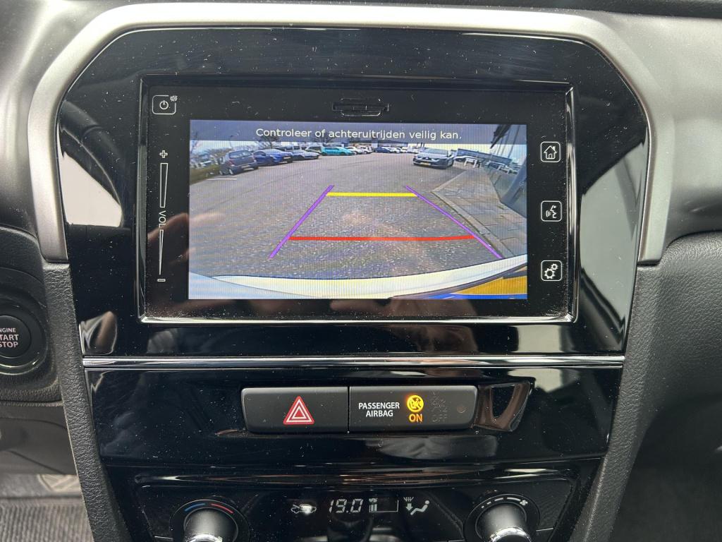 Suzuki Vitara 1.5 hybrid select