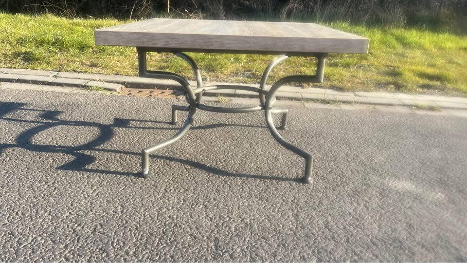 Bijzettafeltje salontafel