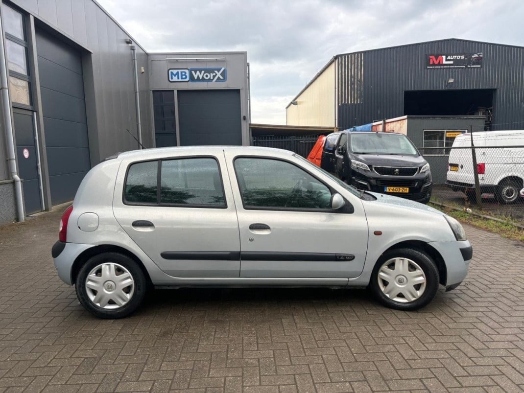 Renault Clio 1.4-16V Automaat