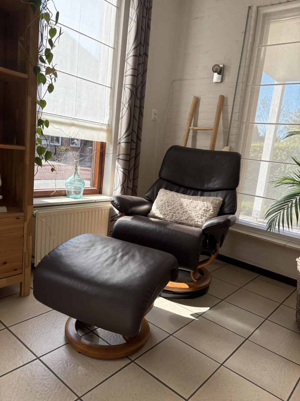 Stressless relax fauteuil met bijpassende hocker