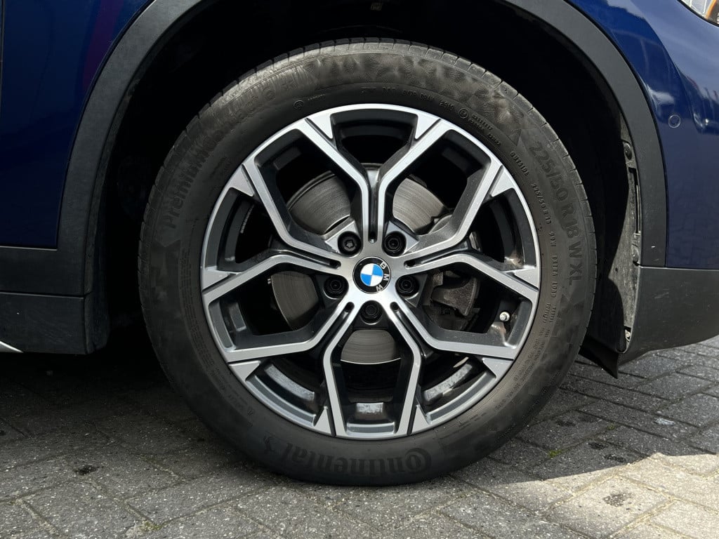 BMW X1 sdrive18i high executive - xline | leder | panorama | sportstoel | n