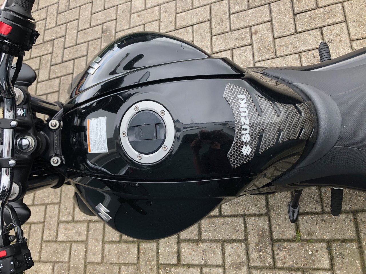 Suzuki Gladius 650 met ABS uit 2013, net onderhoud gehad, nwe banden €3250-