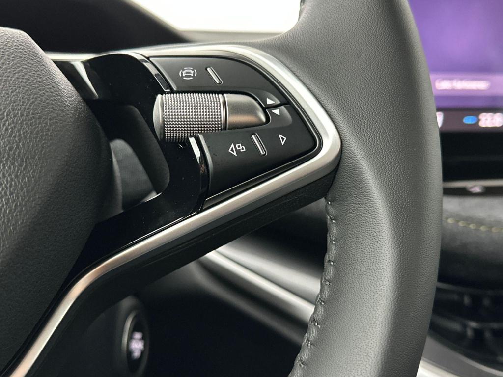 Skoda Elroq business edition tour elektromotor 150 kw / 204 pk