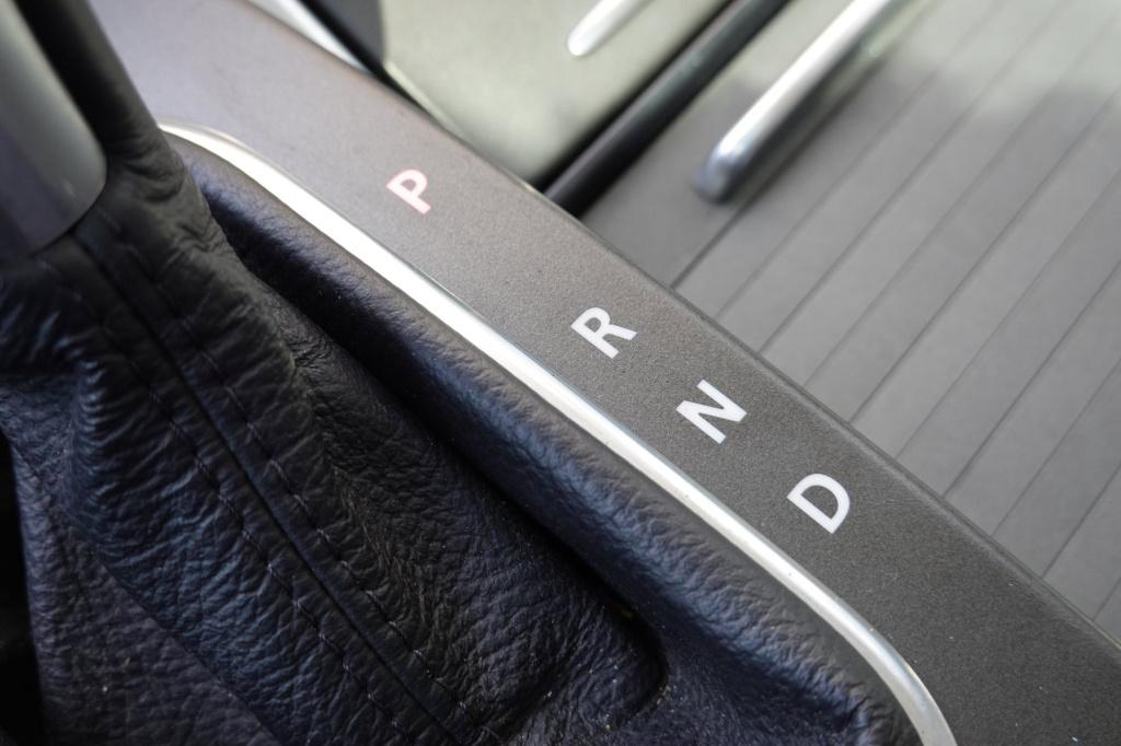 Land Rover Range Rover sport *grijs kenteken marge auto*