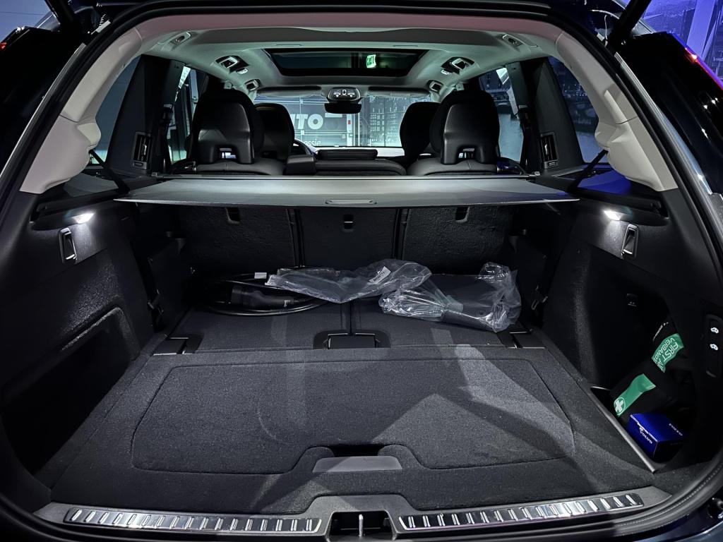 Volvo XC90 2.0 t8 plug-in hybrid awd plus dark *luchtvering*pano*surroundvi