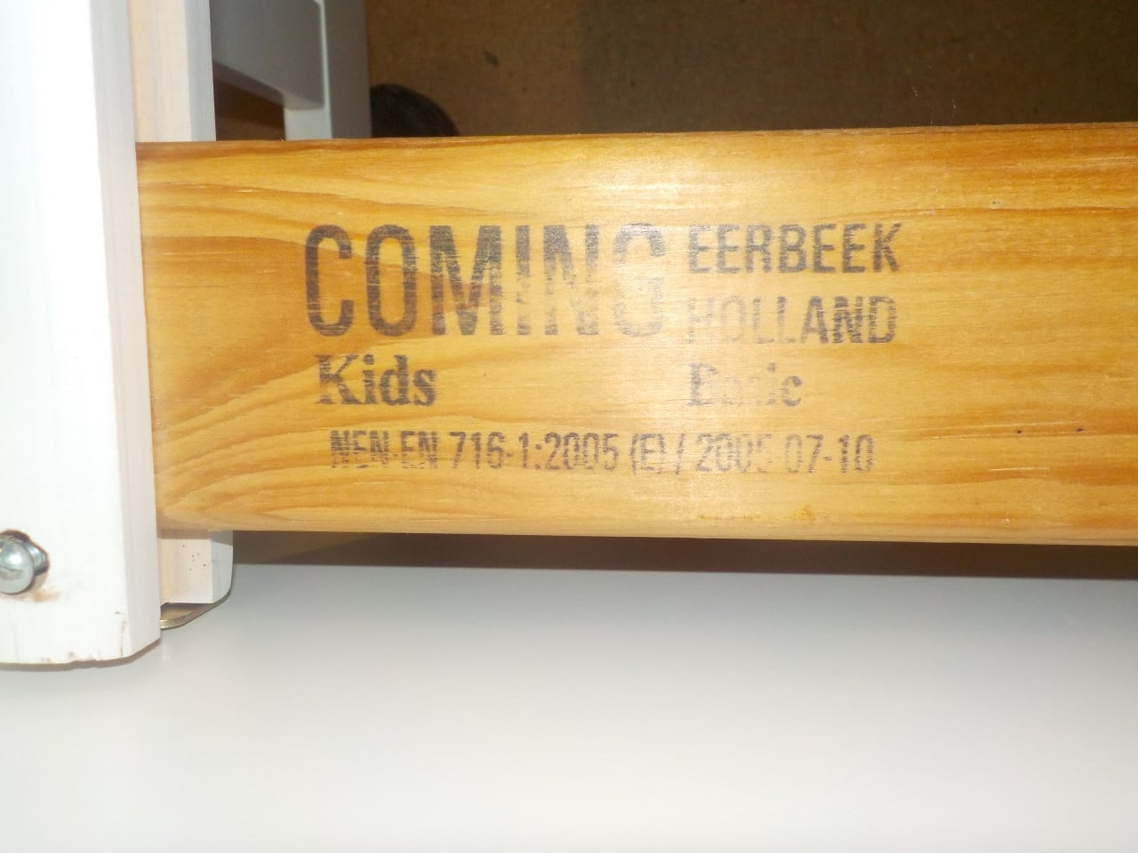 Baby ledikant hele mooie kwaliteit en in zeer goede staat + matras+ bodem