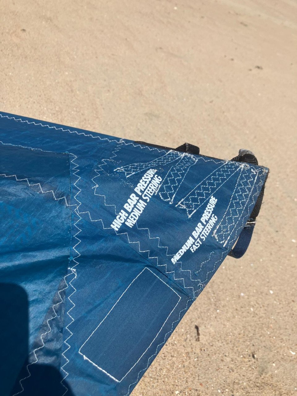 Gaastra Pure kite 9 m2 (2 jaar oud) en X6 bar (1 jaar oud)