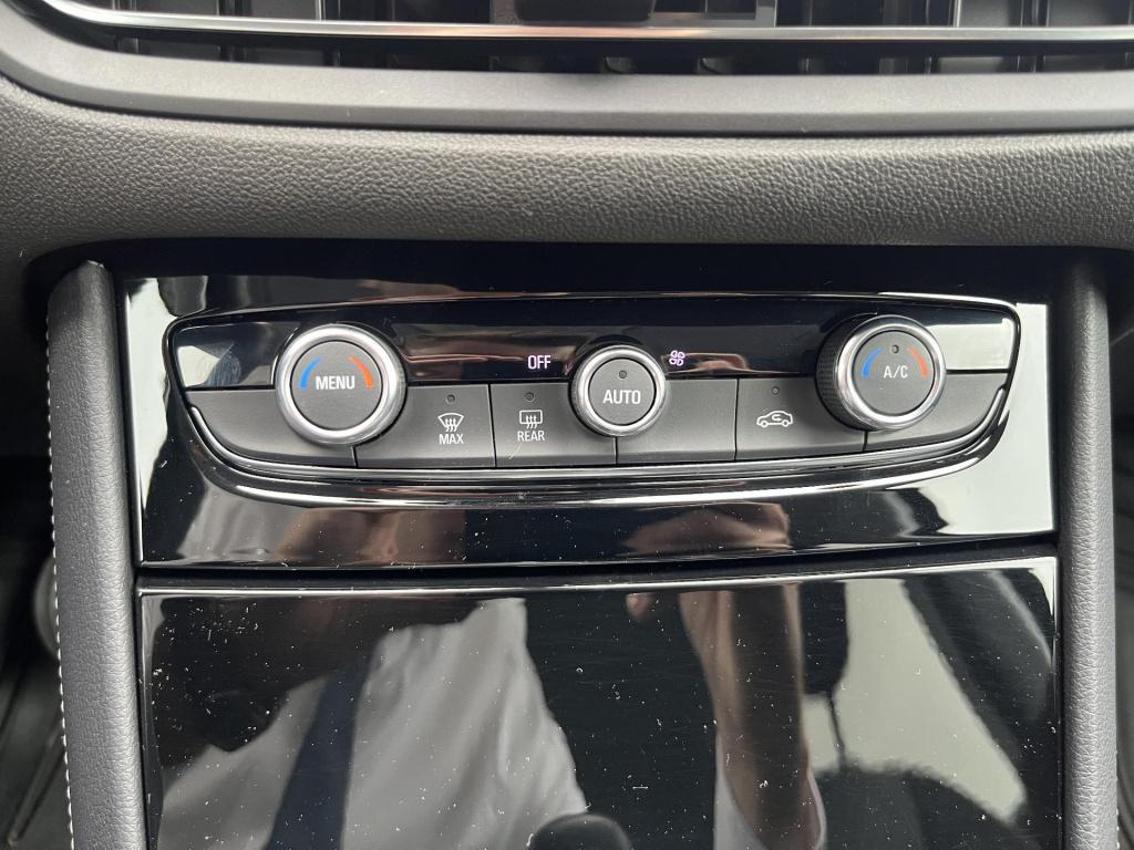 Opel Grandland 1.2 turbo business elegance | climate control | cruise contr